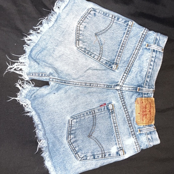 Levi shorts! - Picture 5 of 10